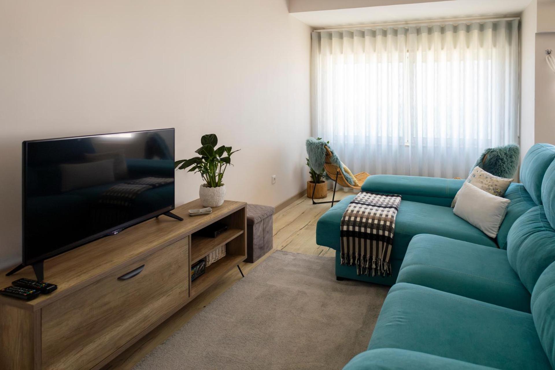Blue House In Santa Cruz With Sea View * Santa Cruz (Oeste)